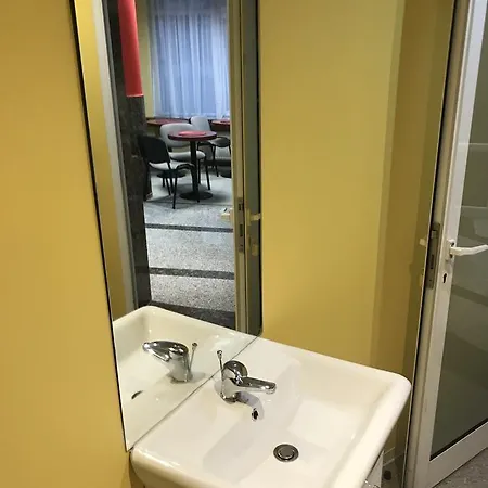 Aplauz Hostal